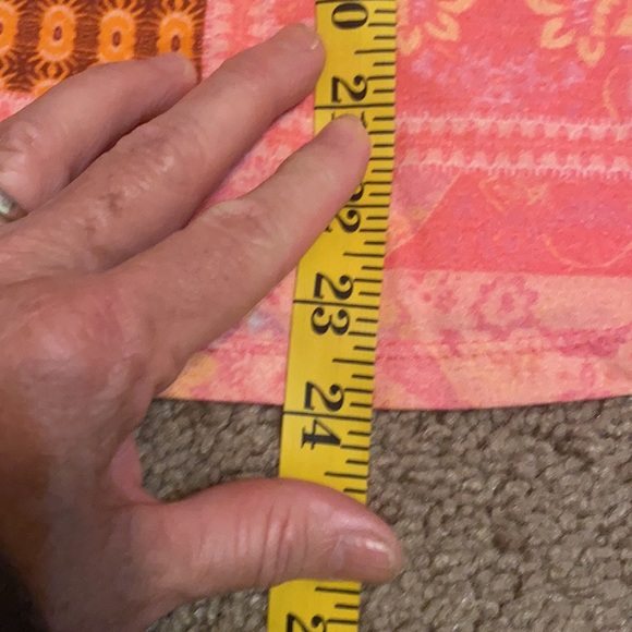 Sundance size small long sleeve T-shirt - Picture 6 of 9